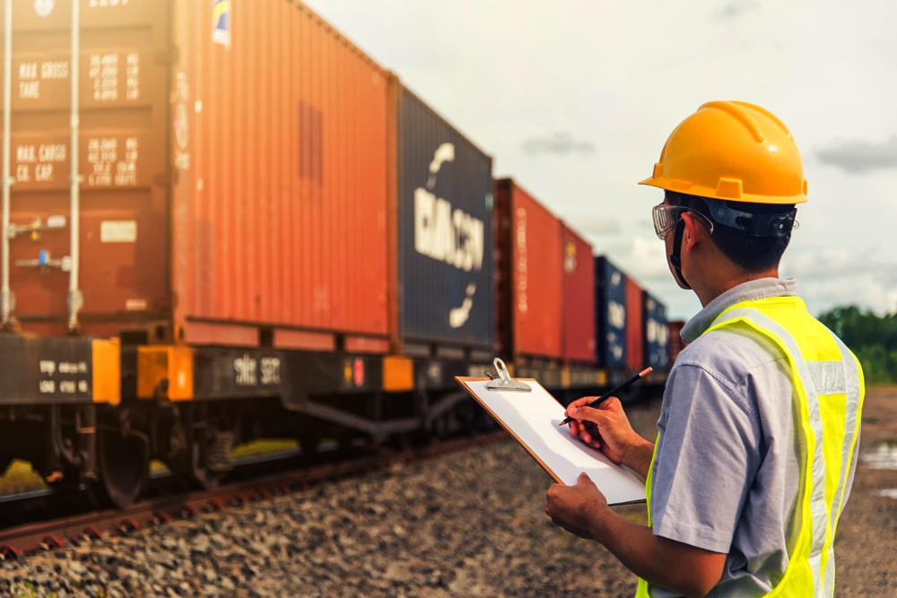 Tips to Set Up a Storage Container Business Reef Group